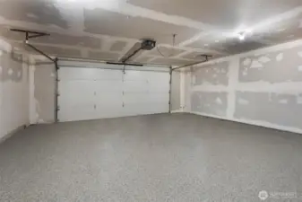 Epoxy flooring in Garage