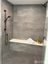 You will Love this Spa Shower with 3 Zones to help you relax and calm your mind and body.