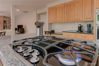 Gas cooking with downdraft