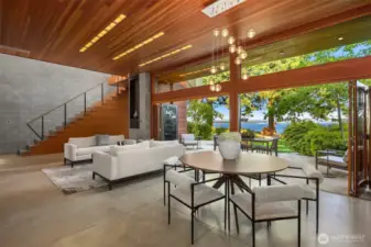 East Wing Washington’s first LEED home outside Seattle—visionary design.