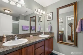 Ensuite