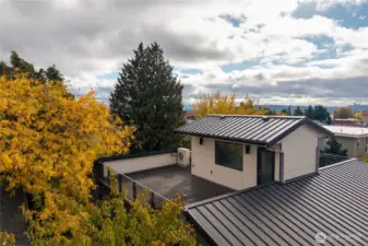 Private rooftop terrace