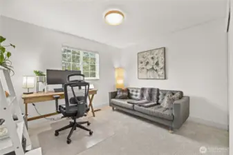 Upper level additional bedroom (or office)
