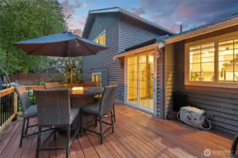 Back deck - great entertainment spot