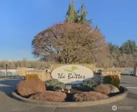 Welcome to The Buttes — Orting’s premier gated community.