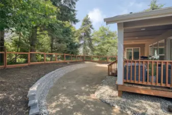 Block retaining wall