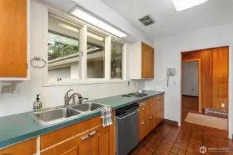 Extra wide kitchen