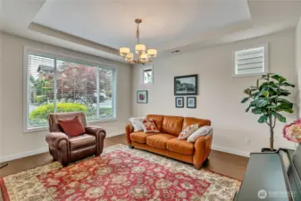 Front Flex room or formal dining room.