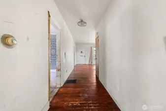 Upper floor unit 1
