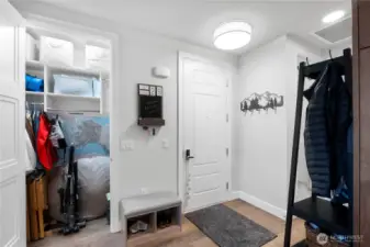 Adventure-ready and clutter-free.  This oversized storage closet handles everything from your weekend hiking gear to your paddleboard pump. Living in Ruston means easy access to the water, trails, and outdoor fun—this closet means you’ll always be ready. Clean lines, labeled bins, and full vertical storage echo the condo’s smart design principles throughout.
