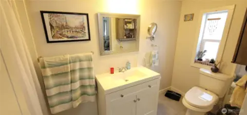 Ensuite bathroom