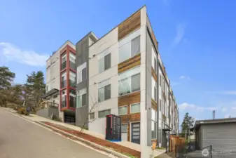 Quiet location on a dead end street.