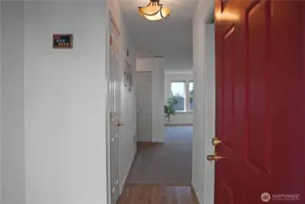 Entrance Area includes Closet.