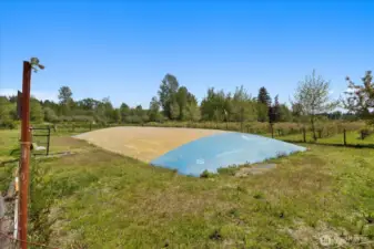 HUGE bouncy island with room in back section for additional bouncy houses