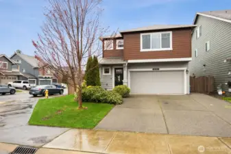Situated on a desirable corner lot near community parks and located within the highly sought-after Puyallup School District, this home truly has it all.
