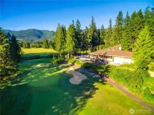 Enjoy Sudden Valley's 18-hole golf course, restaurants, and clubhouse.