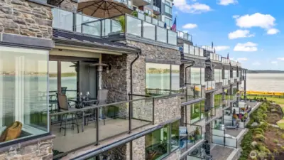 The building is set back to offer privacy and enhance the already stunning views