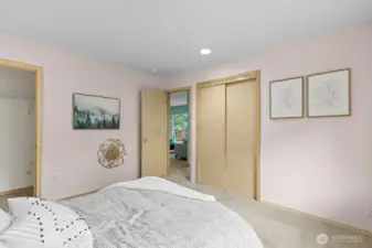 Spacious guest rooms with large closets and plenty of natural light. (Virtually Staged )