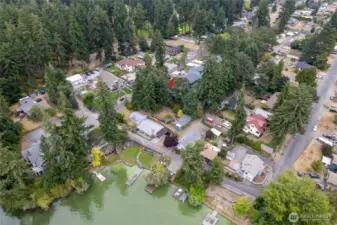 Neighborhood park right on water front short walk from home. Jump right into lake cool off