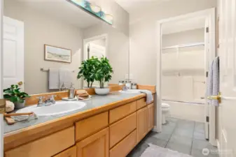 Full hall bath.