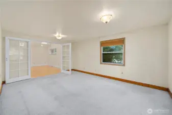 Virtually staged