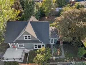 Look at that BRAND NEW roof!