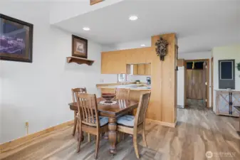 Dining room off kitchen