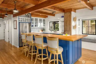 Plenty of island seating for everyday living and entertaining guests.