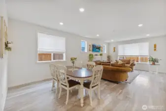 Dining room off of kitchen