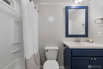 Guest bath shared with 2nd bedroom