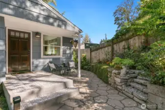 Tucked into a private corner of South Park you will discover a hidden gem where privacy and charm come together.