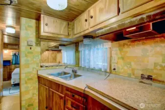 Cabinets and counter space