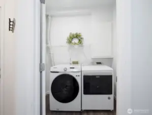 In unit laundry. W/D stay.