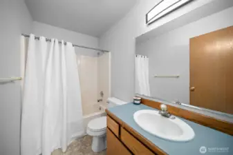 South Upstairs Primary Bathroom