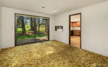 Dining room between living room and kitchen