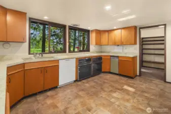 large Kitchen