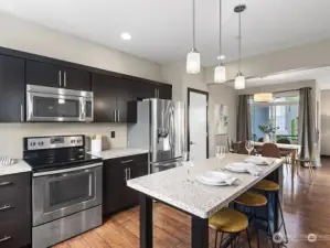 Beautiful Kitchen looks like Brand new