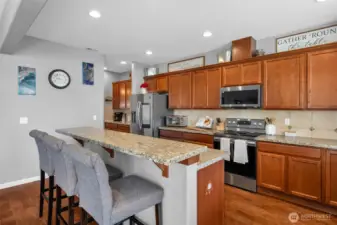 Center island with breakfast bar