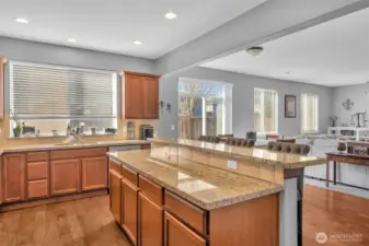 Center island has great storage