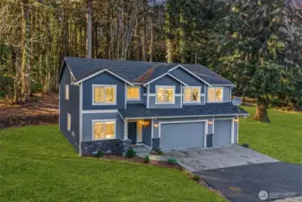 From the elegant entryway to the thoughtfully designed exterior, this home is a standout in Gig Harbor’s luxury market.