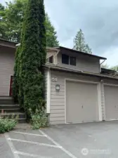 Townhouse style 2-story