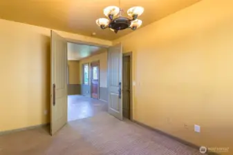 2nd Bedroom With Bath on Main Floor