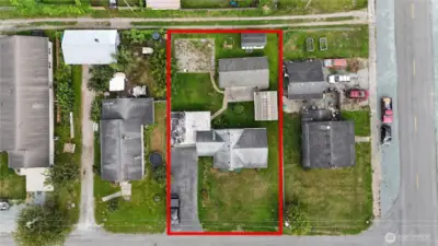 Approx. property lines buyer to verify