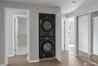 Convenient en-suite washer/dryer.  Full size washer/dryer - new in the last few years.