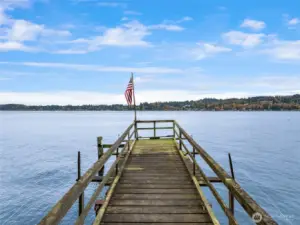 Private Pier with deeded tidelands ready to your personal touches!