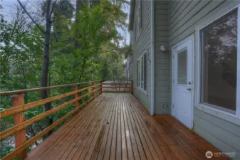 Deck accessible from main floor