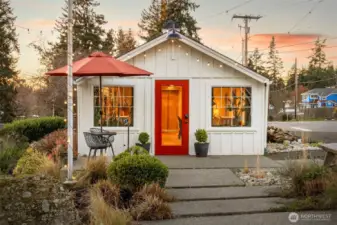 Driftwood Real Estate. Walking distance to ferry service to downtown Seattle and Edmonds.