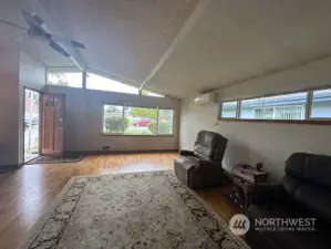 very spacious living room