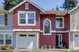 Picture Perfect Life Style Home Awaits You
