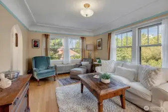 ~lots of windows brings you great natural light